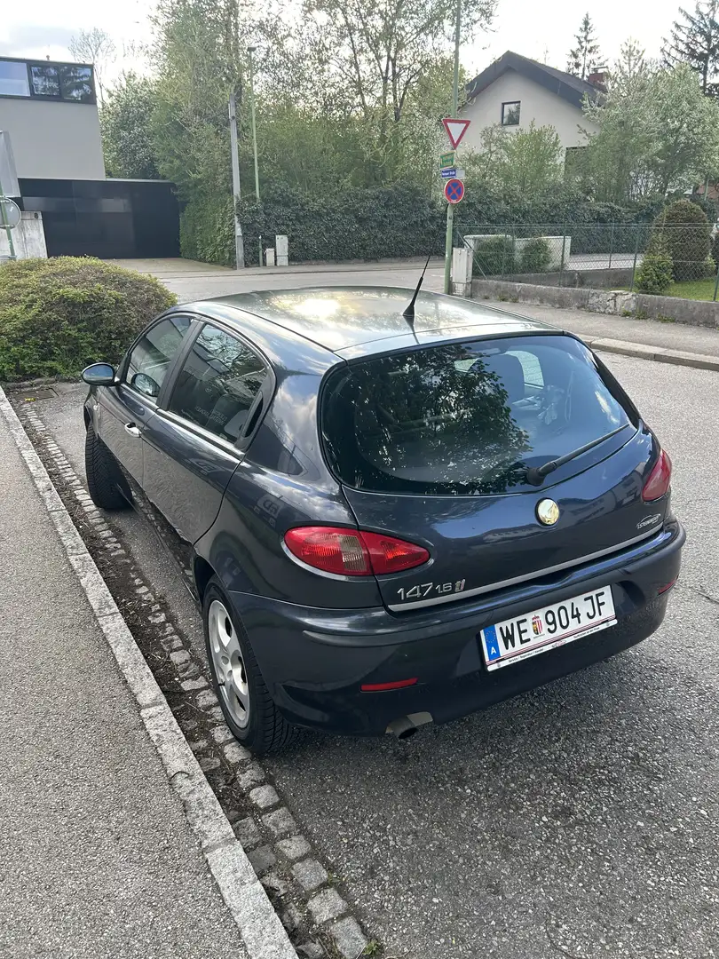 Alfa Romeo 147 1,6 Twin Spark Distinctive - 1
