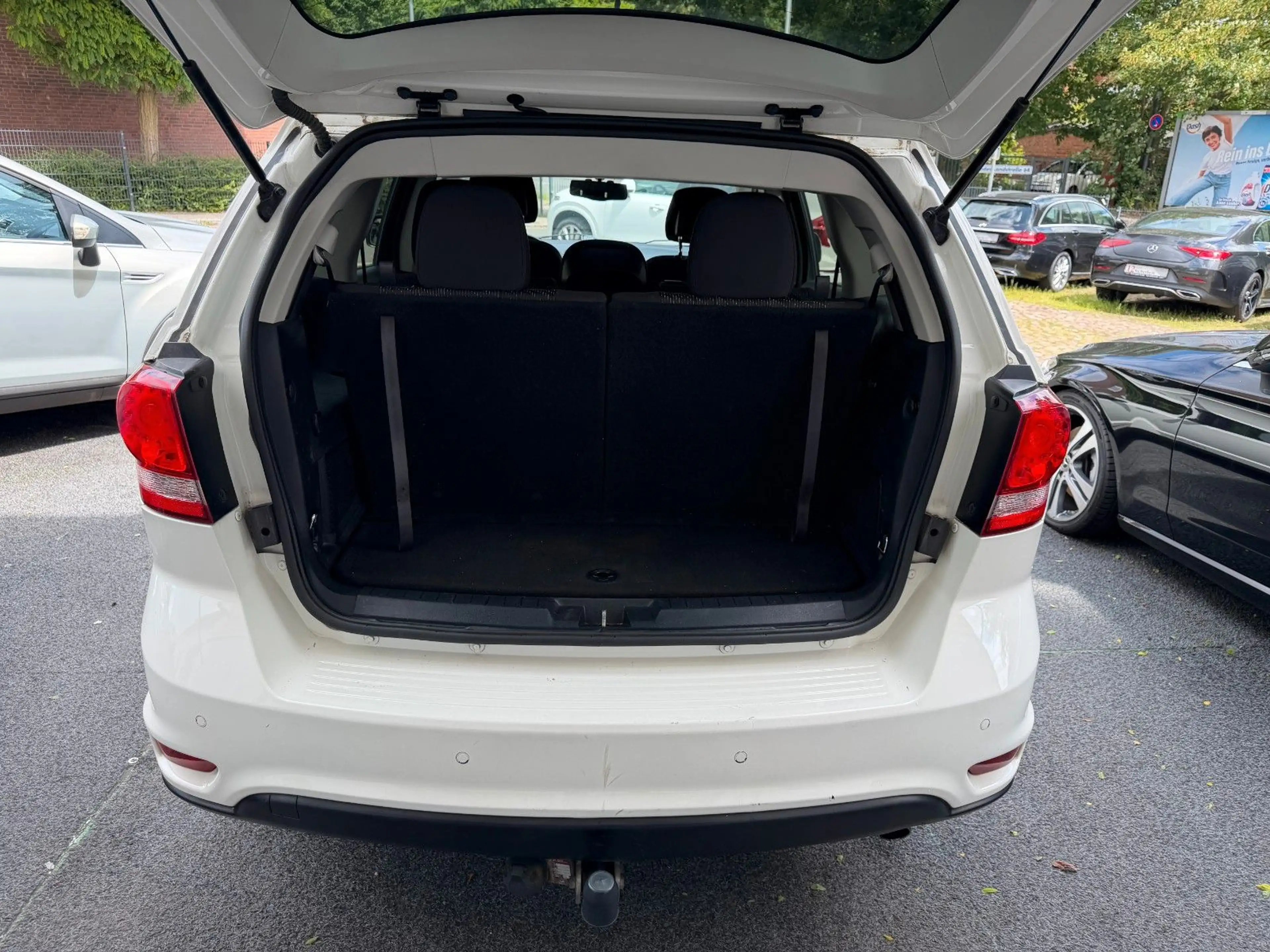 Fiat Freemont AHK/PDC/ALLWETTER/7-SITZER/TÜV 05.2028 — photo 9
