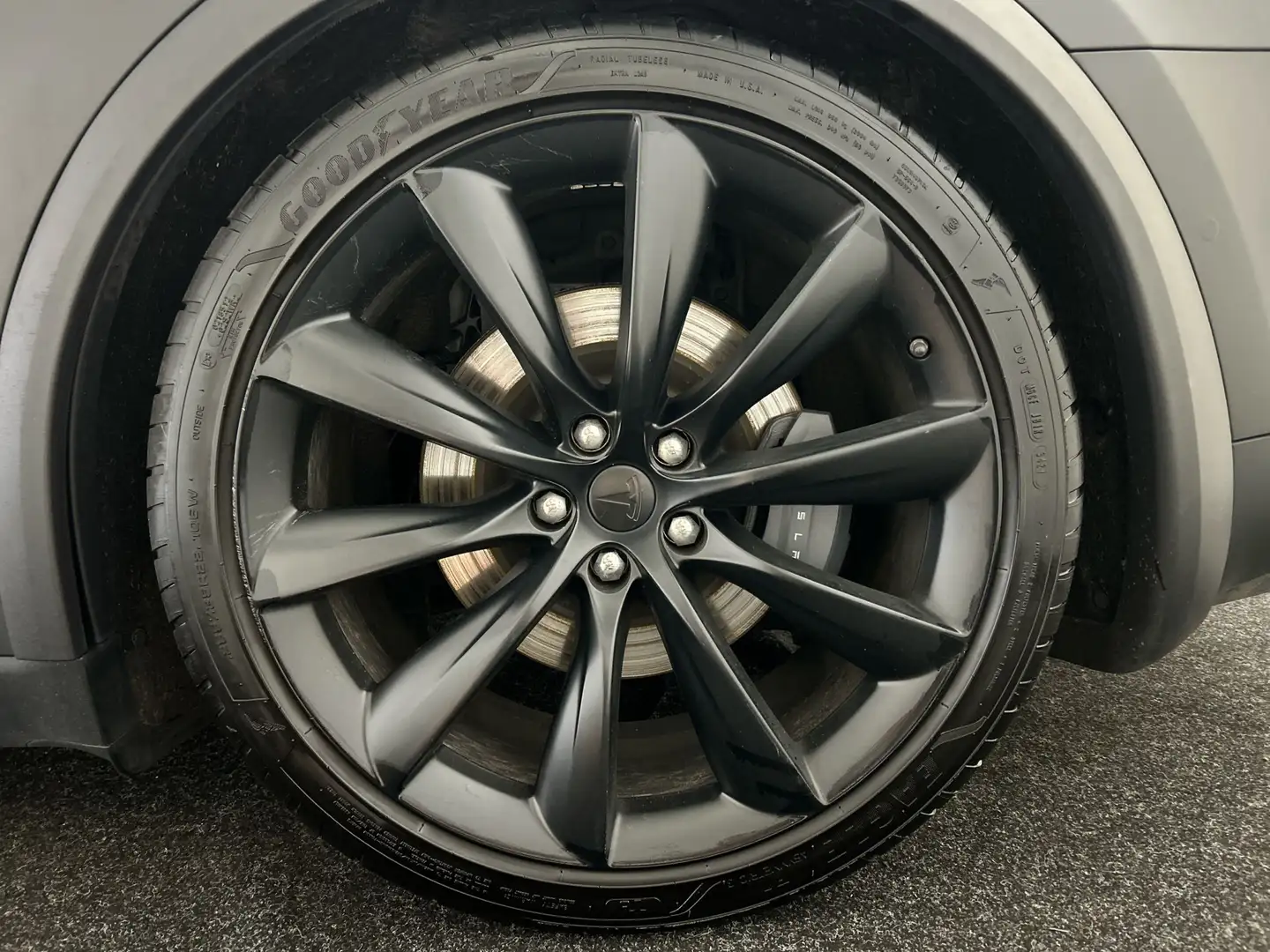 Tesla Model X 75D Base 6p. | Trekhaak | SoH (batterijcheck) 92 % Šedá - 2