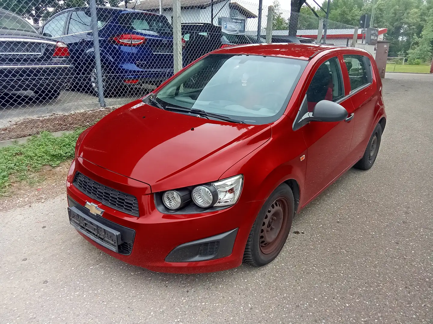 Chevrolet Aveo LS Rouge - 1