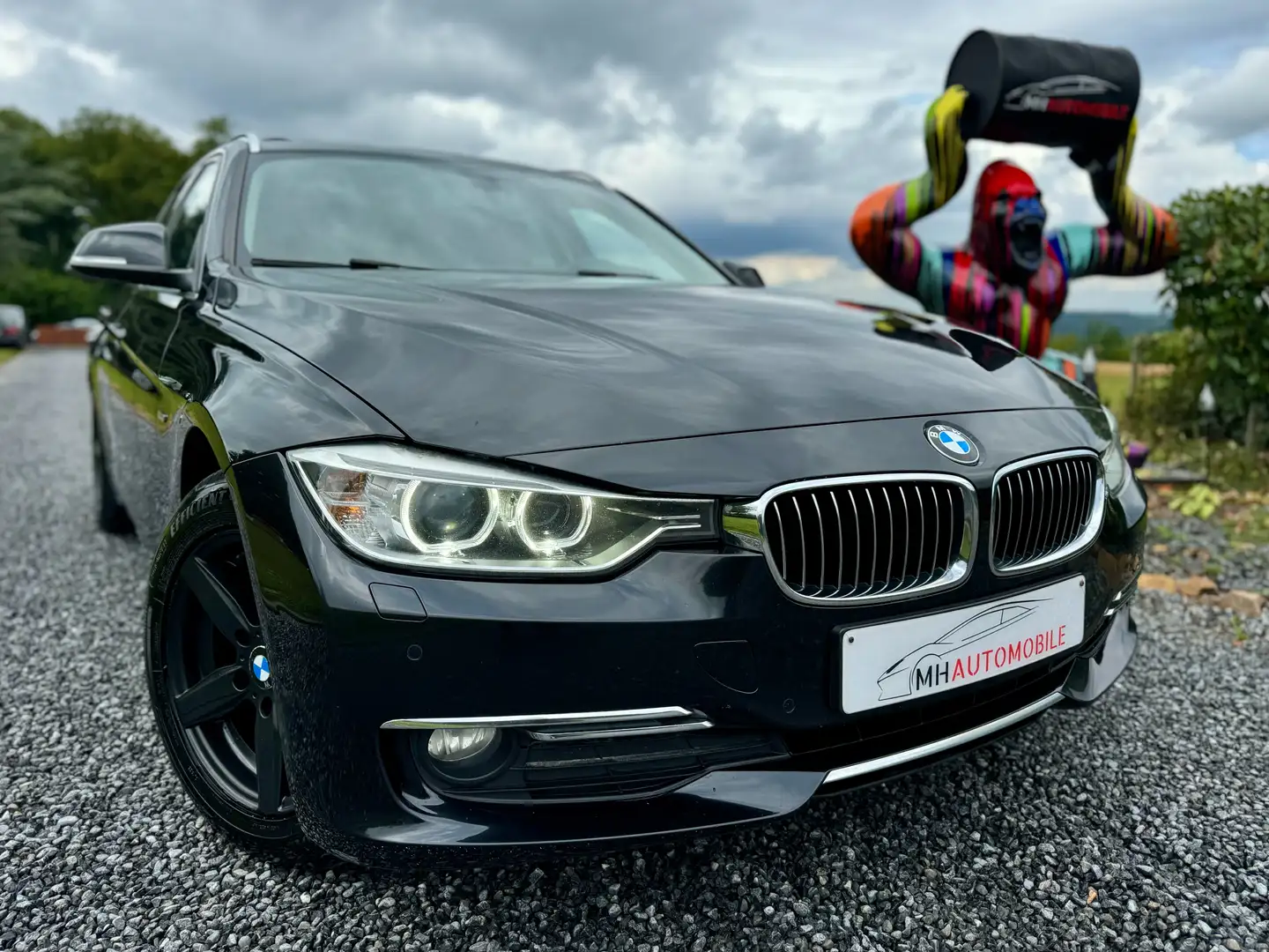 BMW 318 Touring 318d // LUXURY LINE Černá - 1