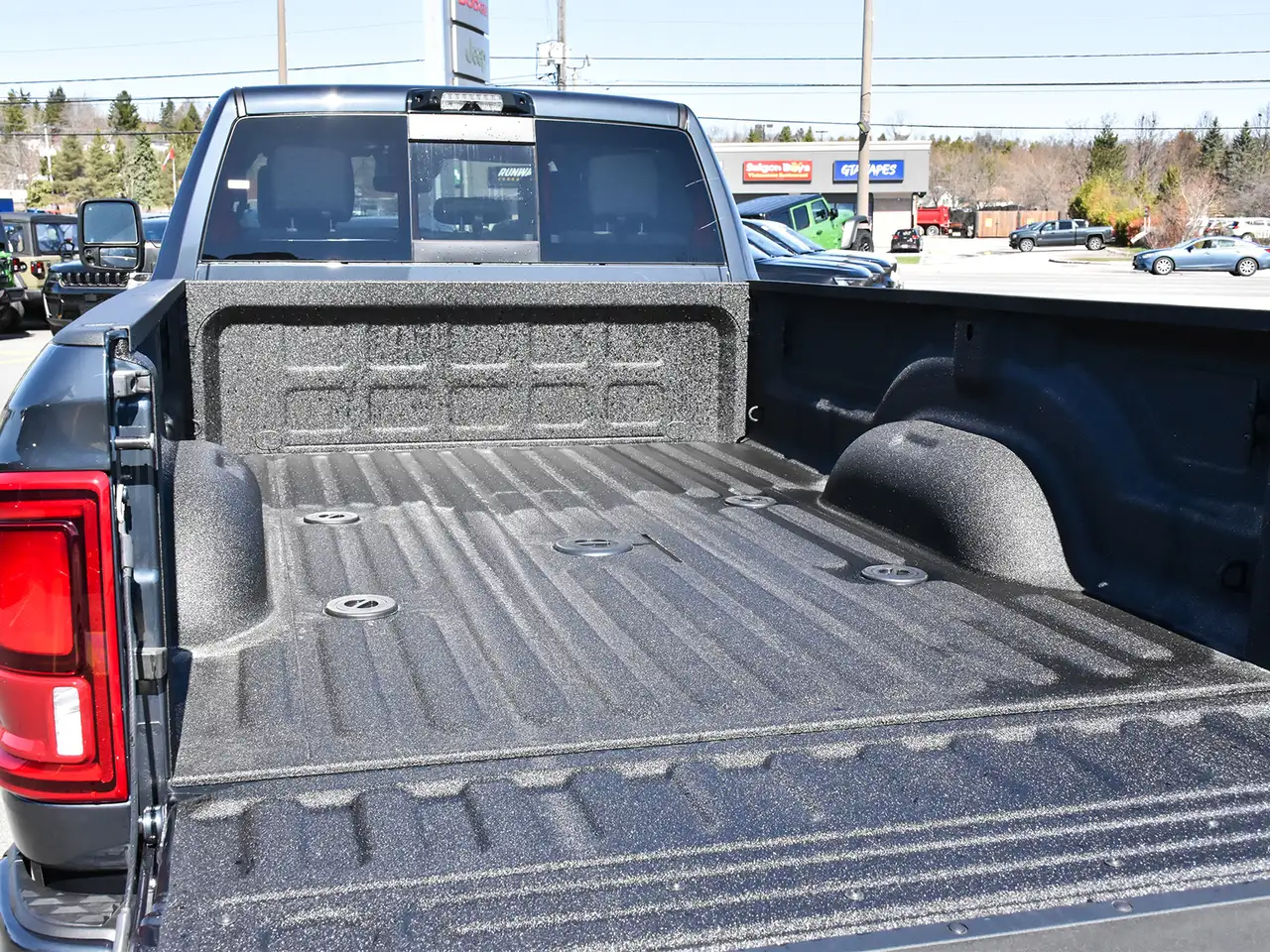 RAM 2500 снимка RAM 2500