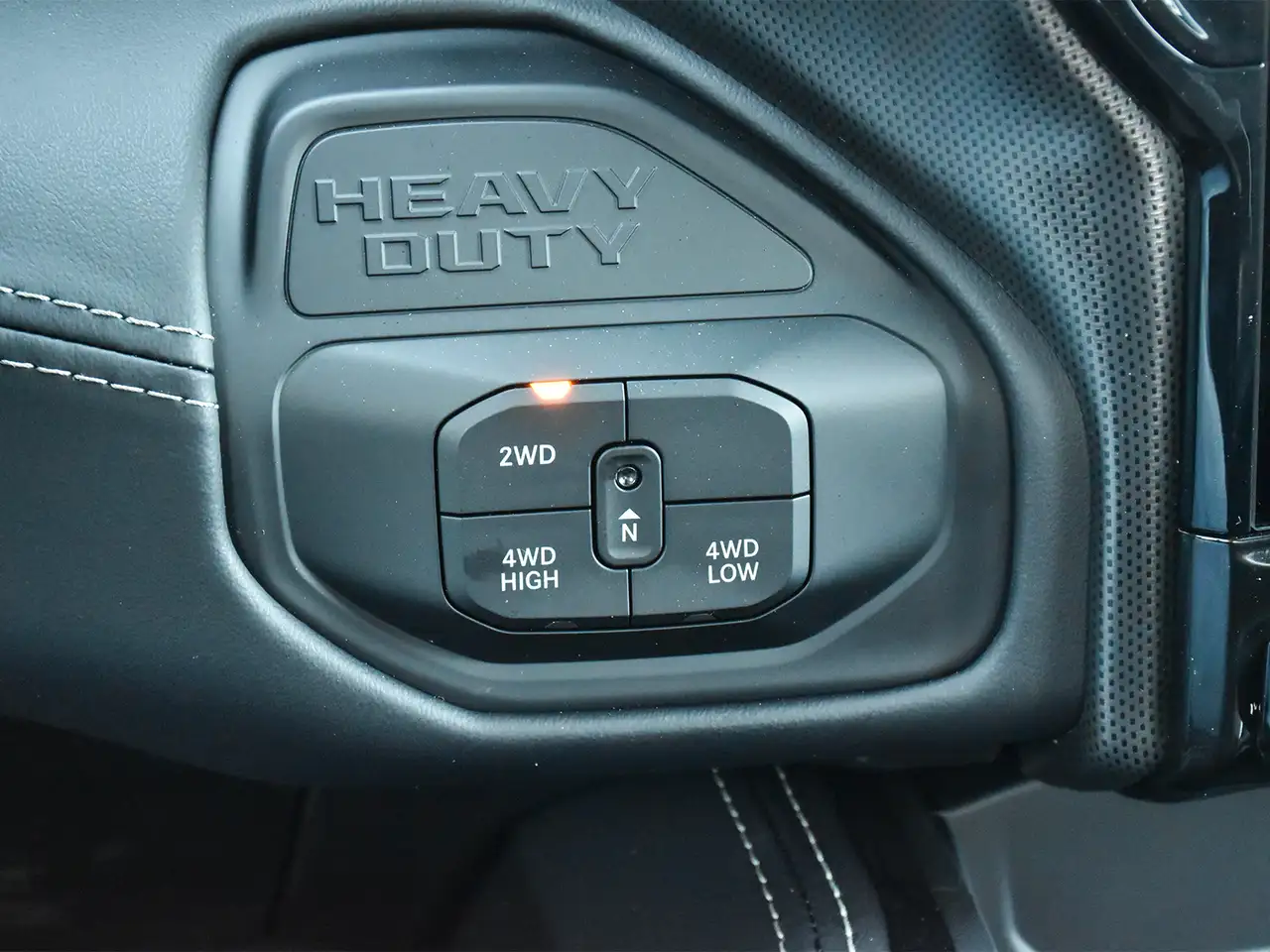RAM 2500 снимка RAM 2500