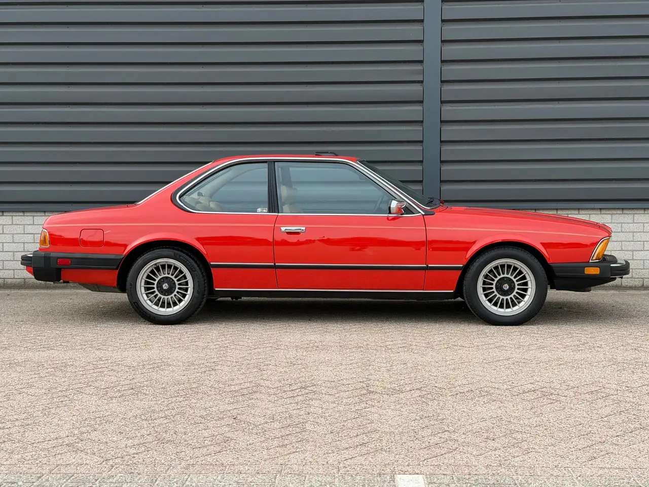 BMW 633 6-serie CSI E24 Handgeschakeld | Henna Red | Airco, foto 4