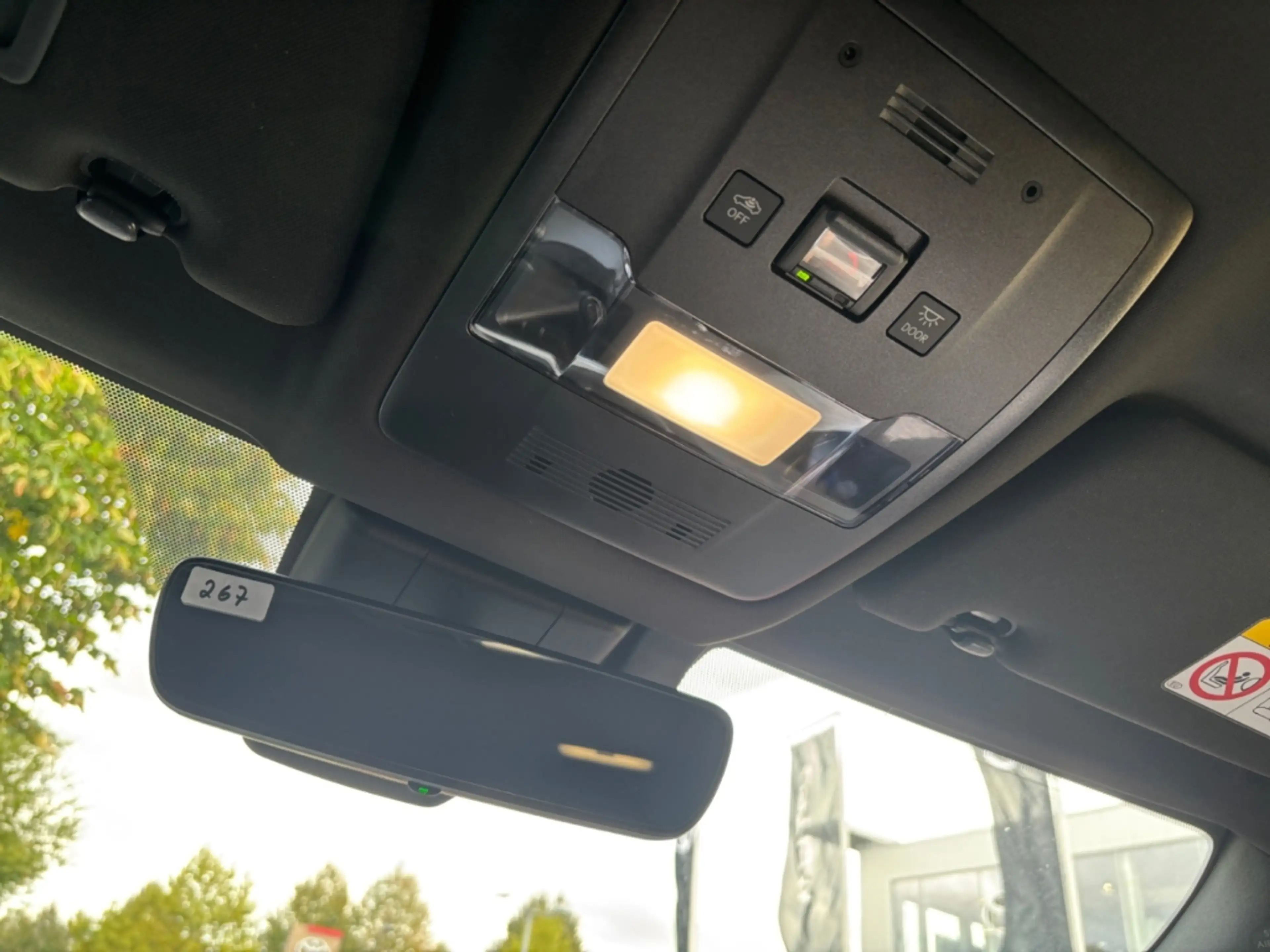 Lexus UX 250h Style *LED*Velours*SmartKey*PDC v&h*SHZ* — photo 13