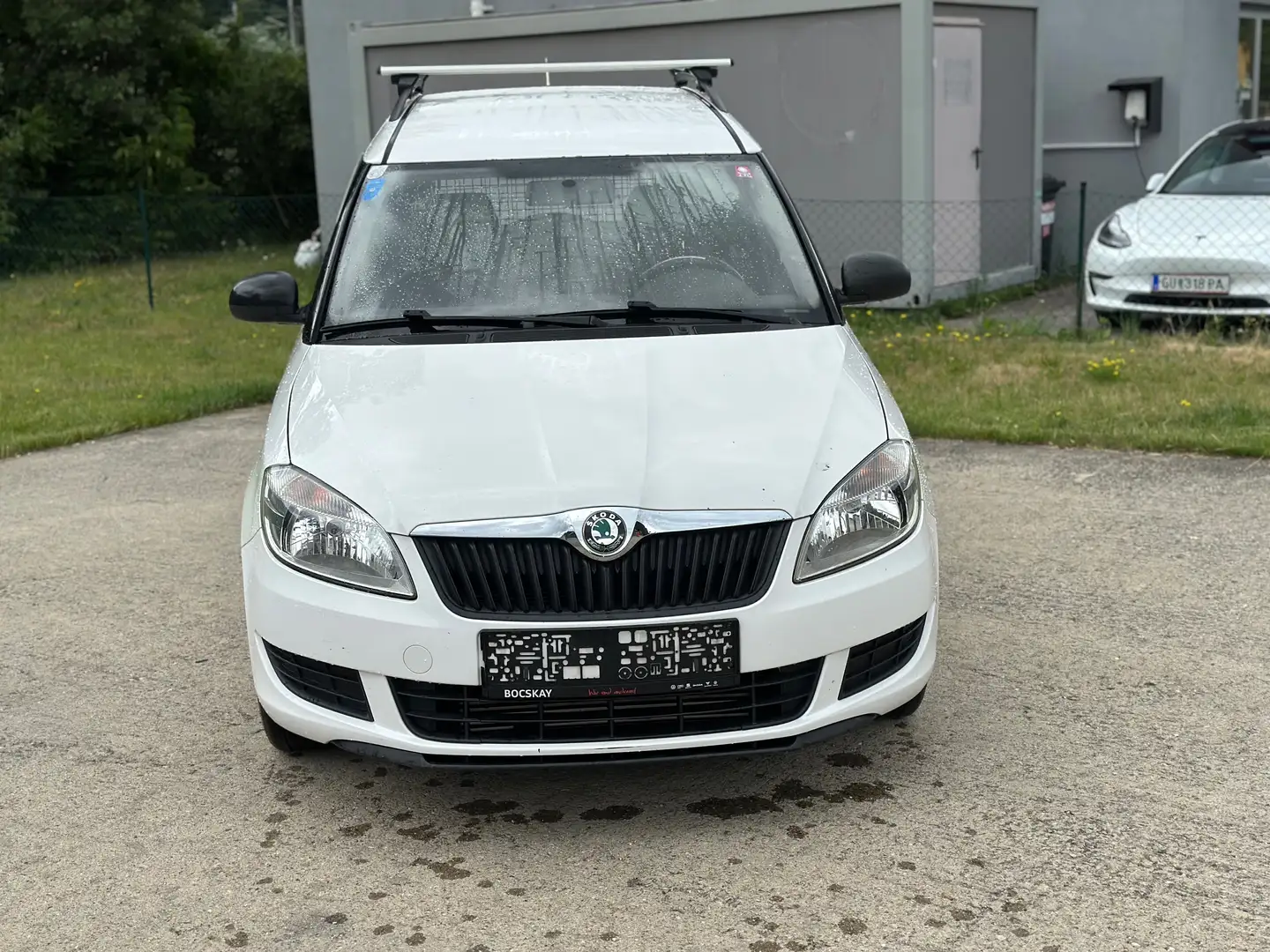 Skoda Praktik 1.6 TDI Weiß - 2