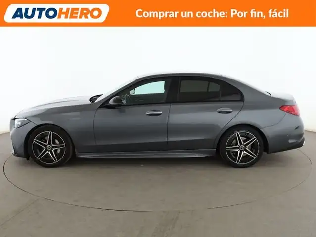 Mercedes-Benz C-Class view 3