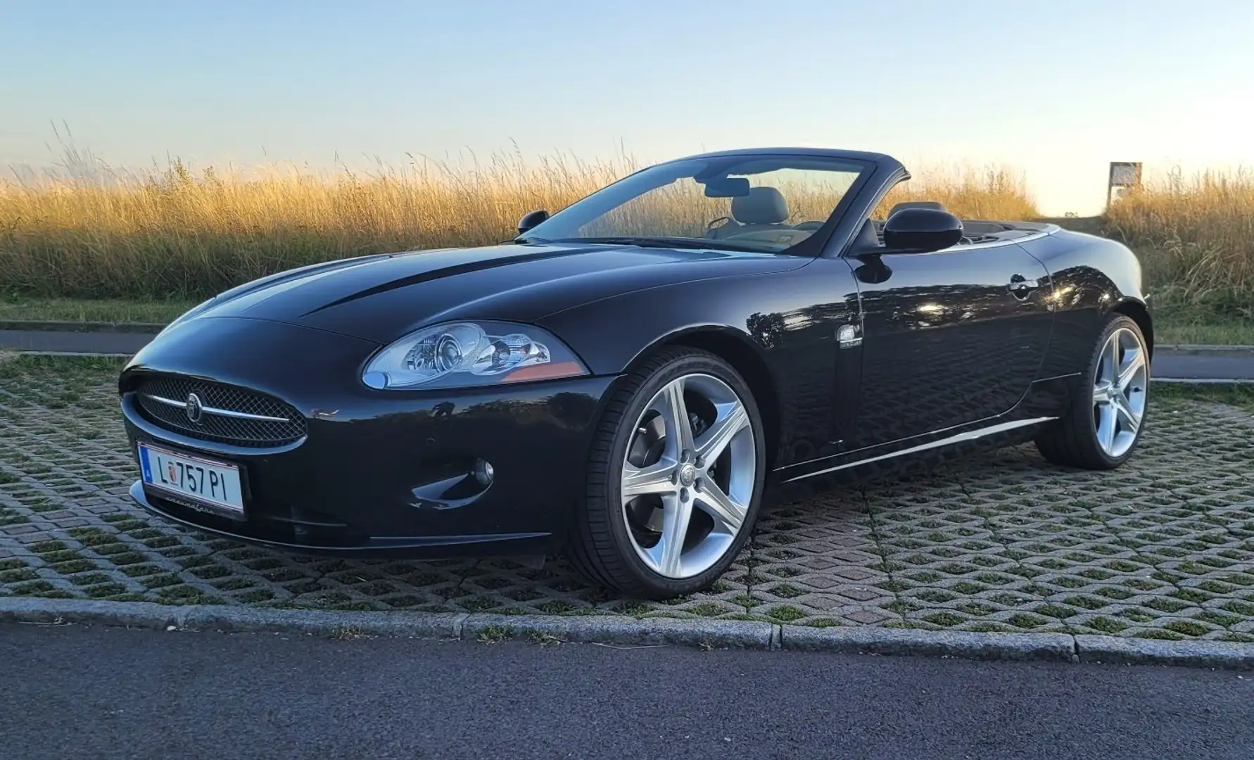 Jaguar XK Jaguar XK V8 (XK8 - X150) Cabrio Schwarz - 2