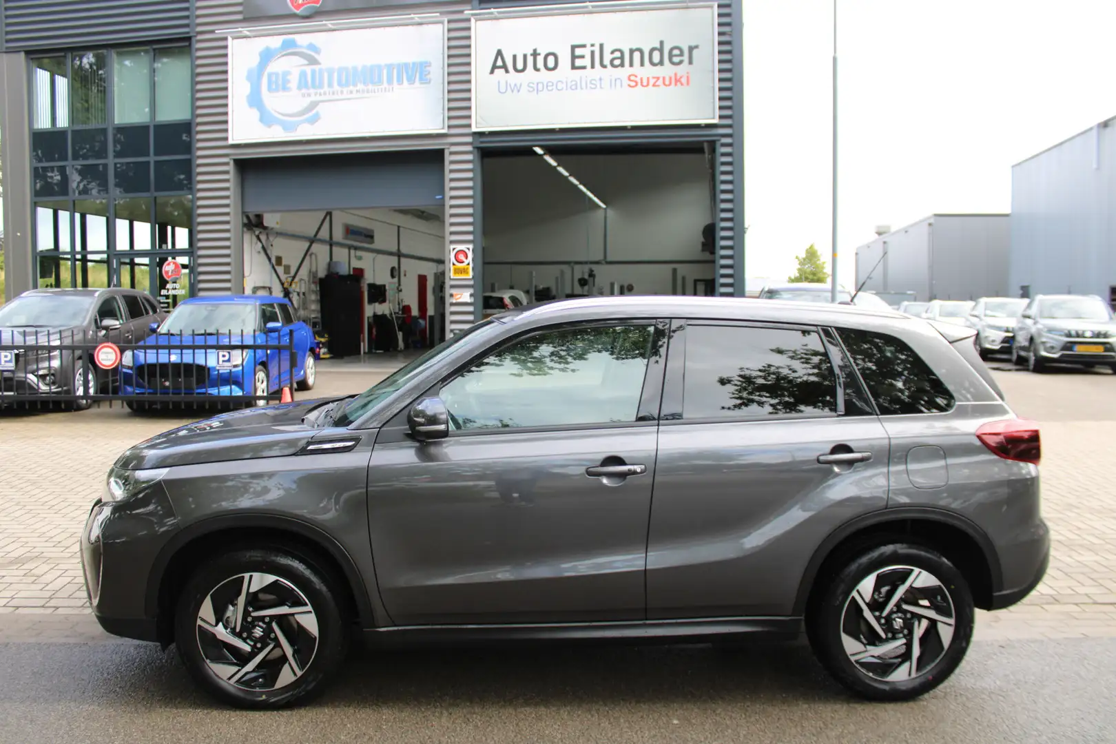 Suzuki Vitara 1.4 Boosterjet Style Smart Hybrid(Nieuwe type) Gris - 2