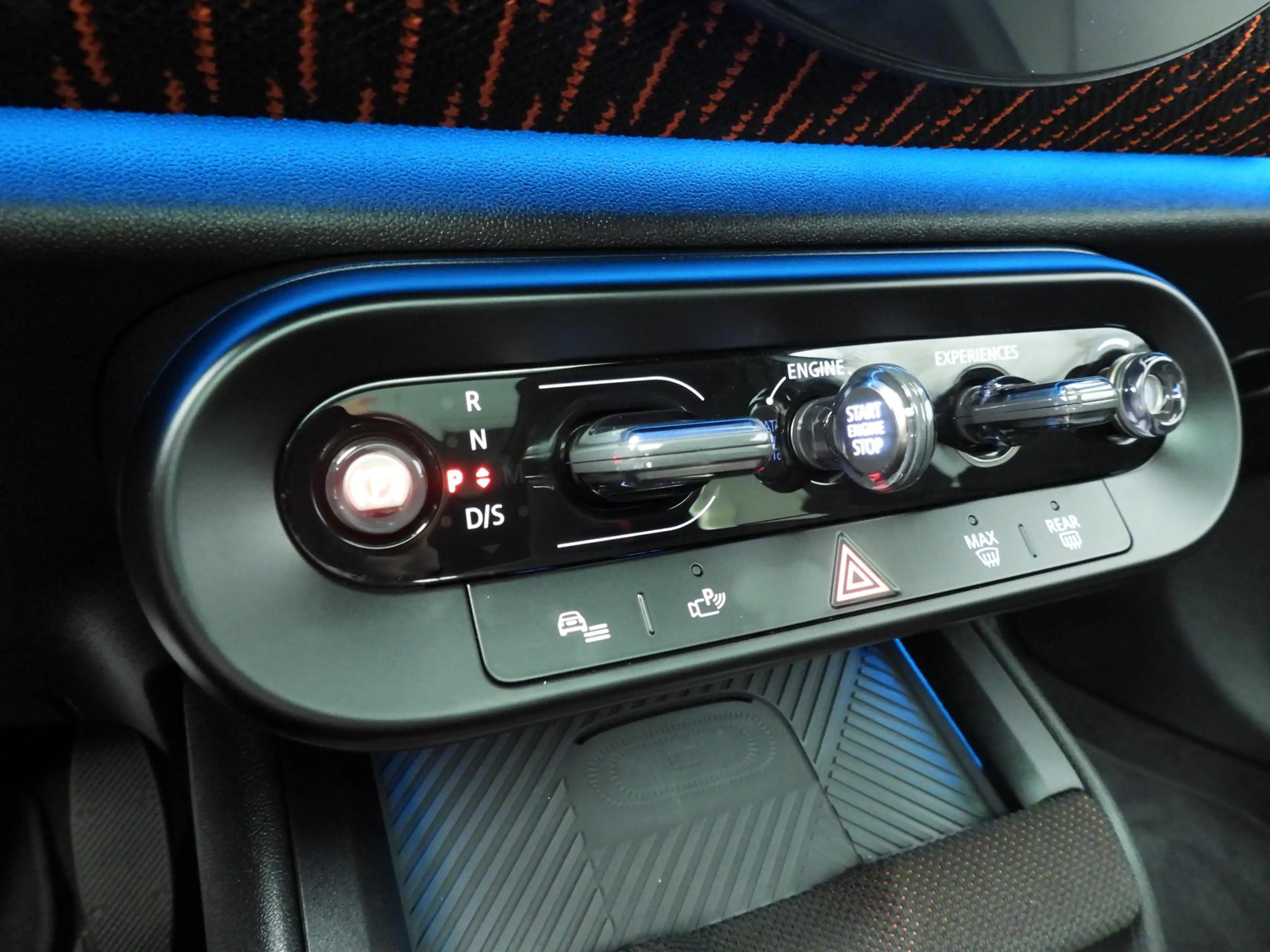 MINI John Cooper Works Countryman 1.5 C | LED | HUD | Panoramadak | Trekhaak | Stoel — photo 14