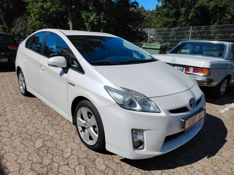 Toyota Prius Life / Klimaanlage / — photo 3