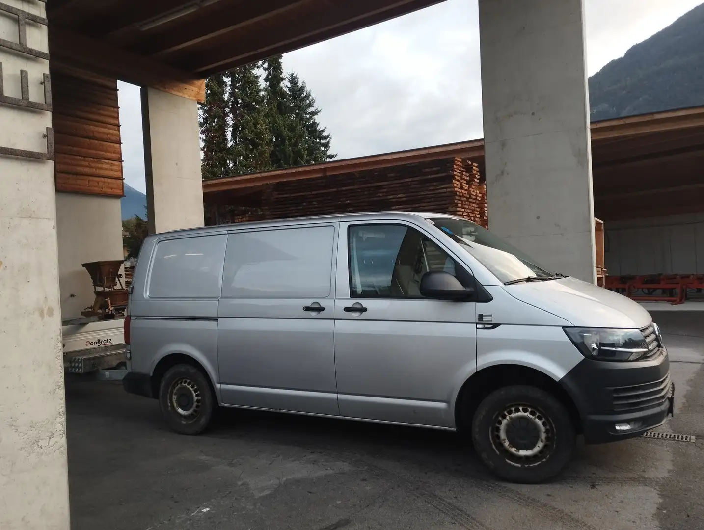 Volkswagen T6 Transporter 2.0 4 Motion Silber - 2