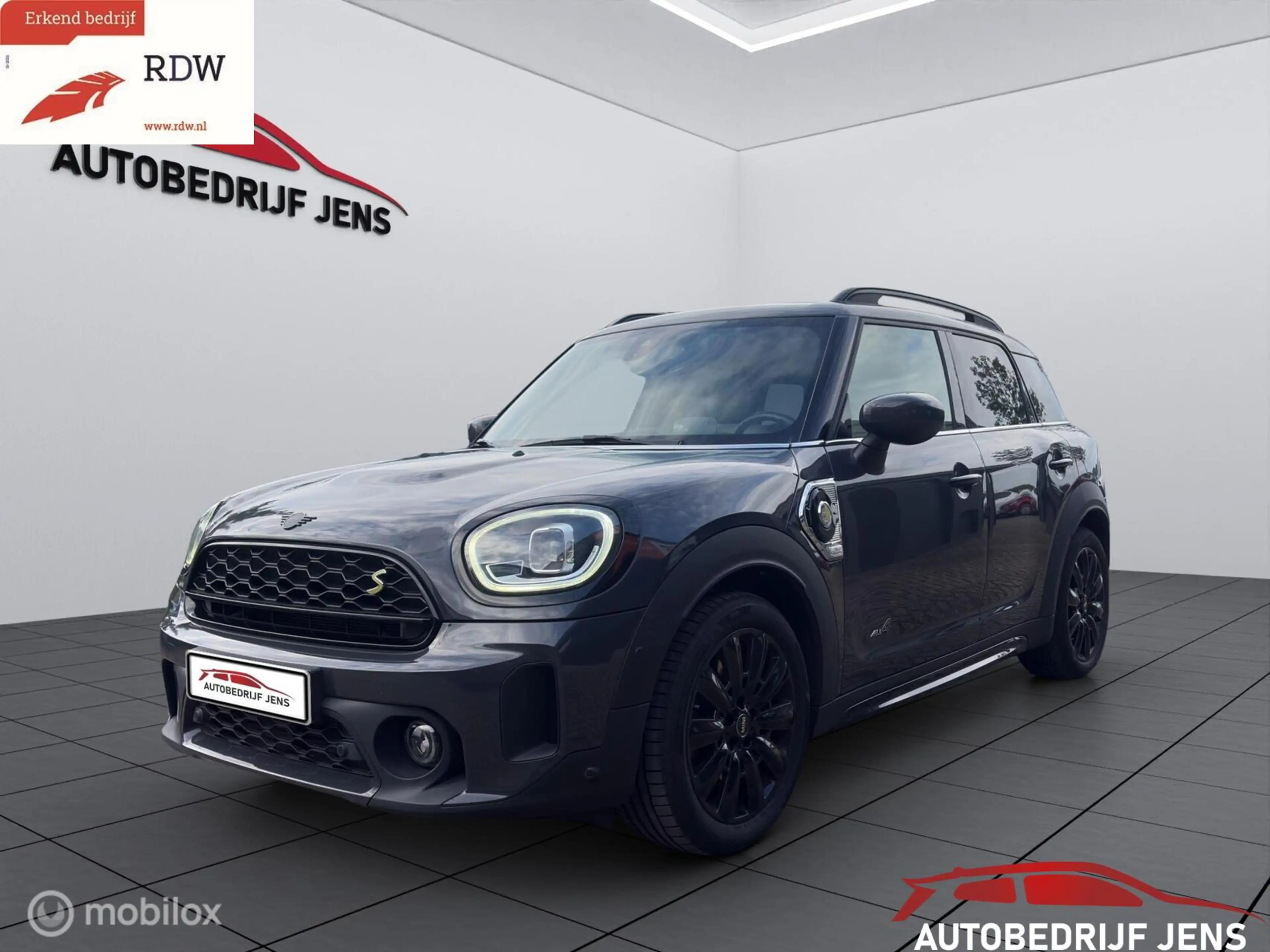 MINI Cooper SE Countryman 1.5 ALL4 Chili