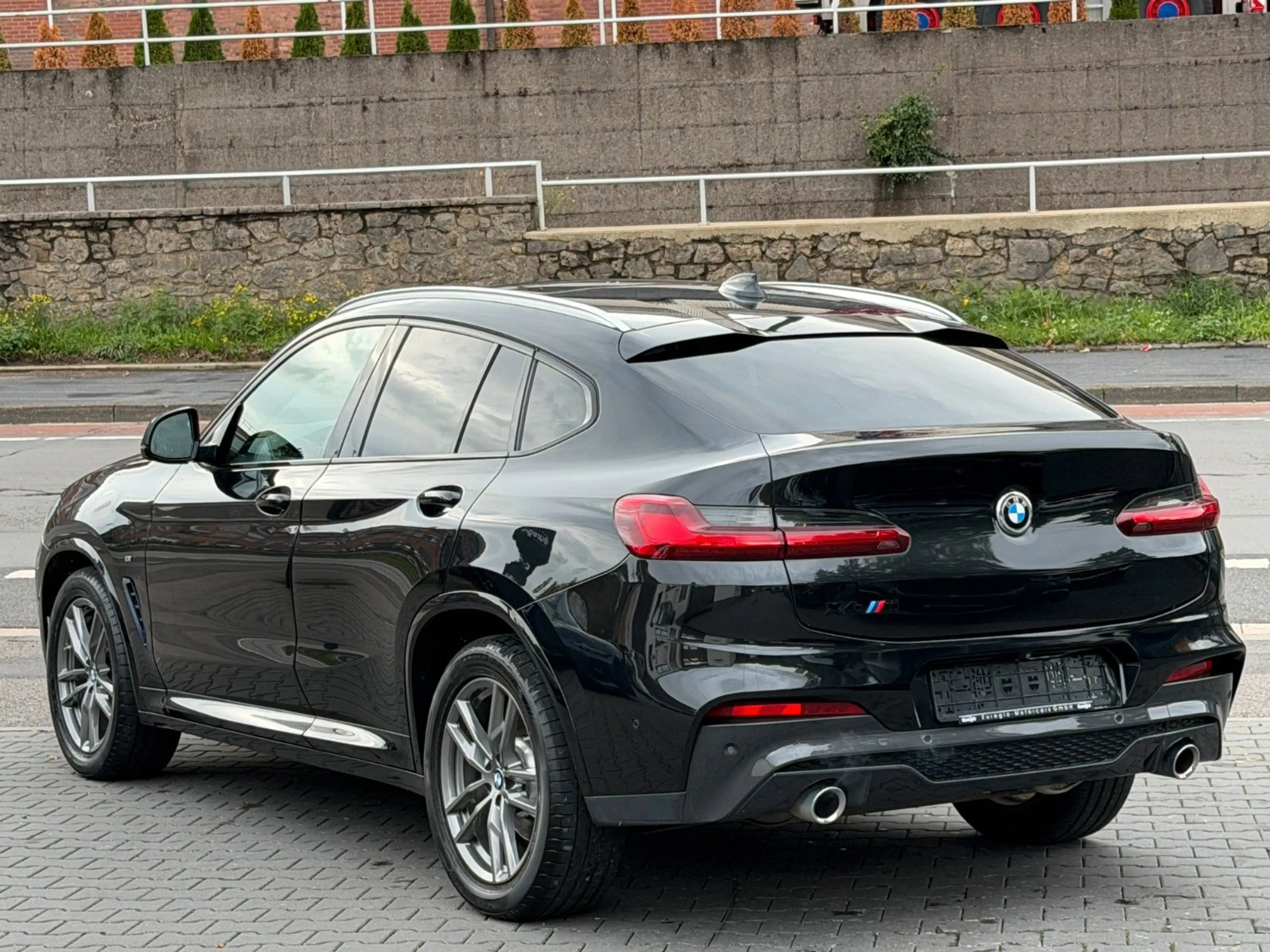 BMW X4 xDrive 20 i Panorama - LED - M Sportpaket /// — photo 9