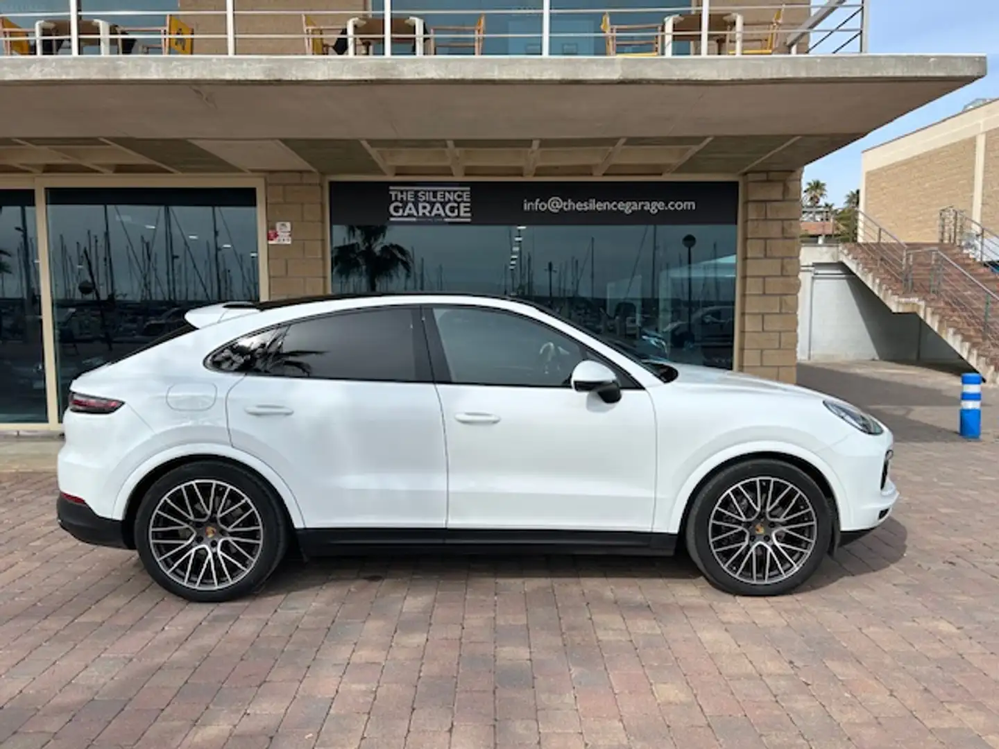 Porsche Cayenne Coupé Aut. Weiß - 2