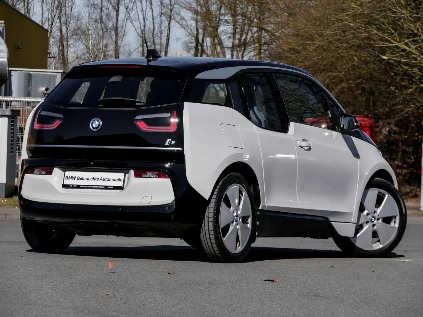 BMW i3 120Ah+NAVI+KAMERA+PDC+19" Weiß - 2