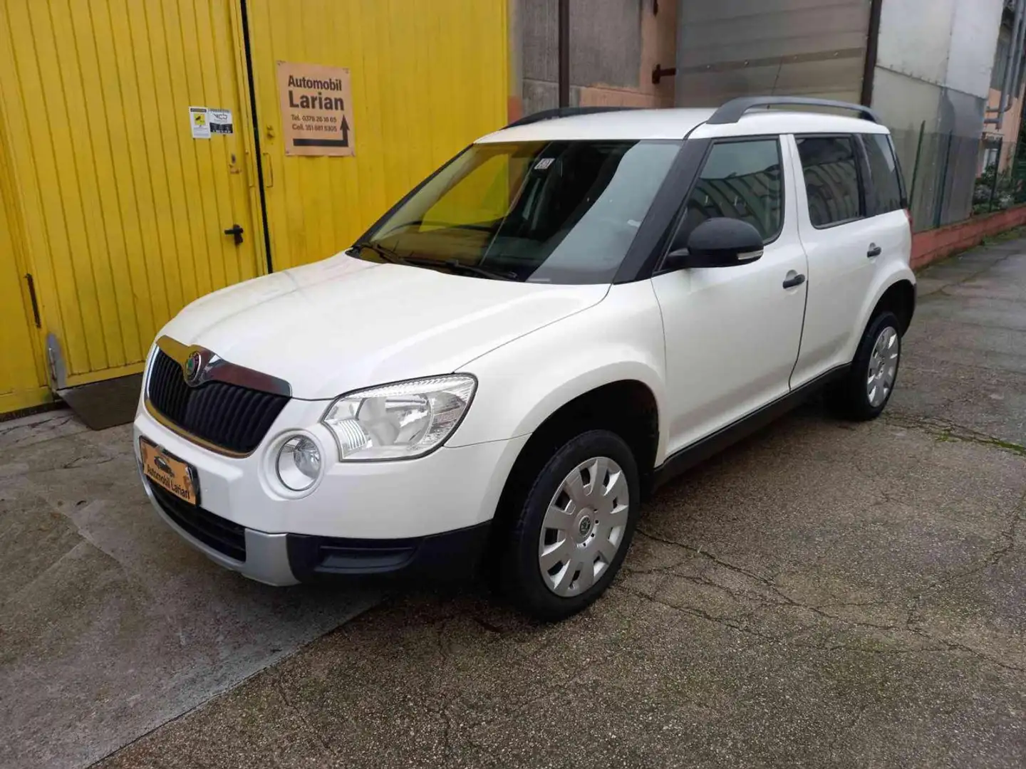 Skoda Yeti 1.2 TSI Elegance  NEOPATENTATI Bianco - 2