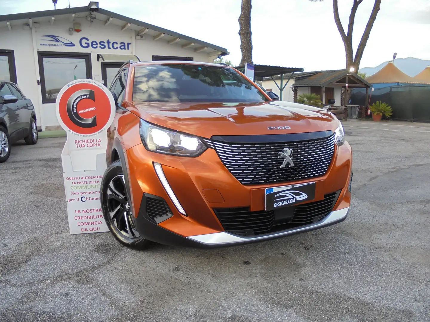 Peugeot 2008 2008   1.2 puretech Allure Pack s Brons - 1