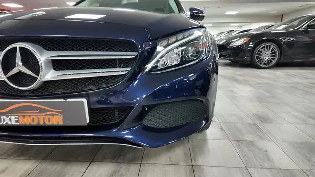 Mercedes-Benz C-Class view 10
