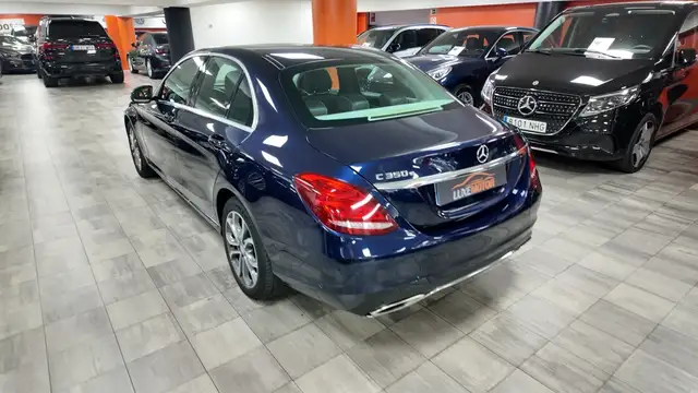 Mercedes-Benz C-Class view 5
