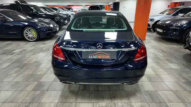 Mercedes-Benz C-Class view 6