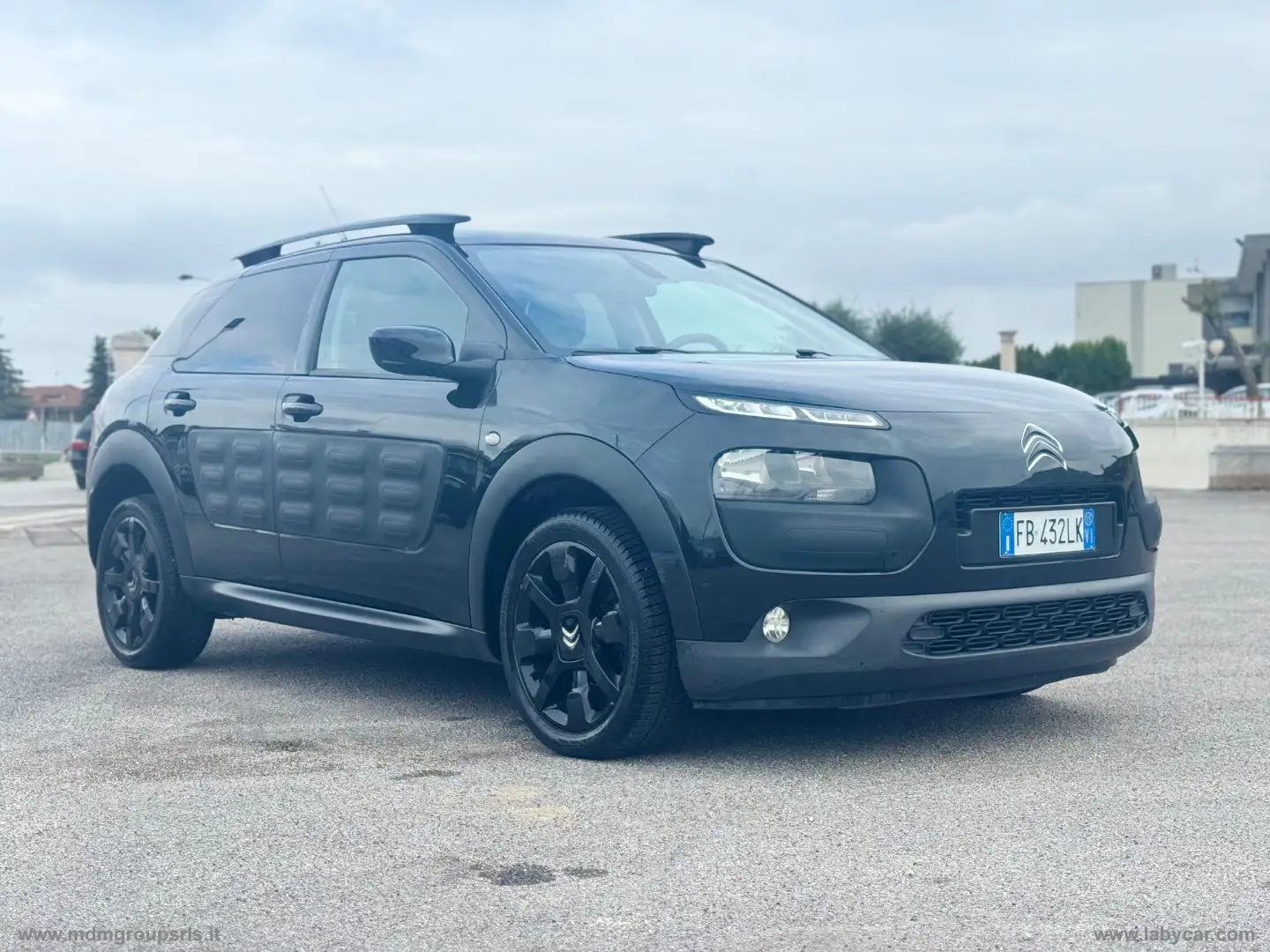 Citroen C4 Cactus BlueHDi 100 S&S Shine Nero - 2