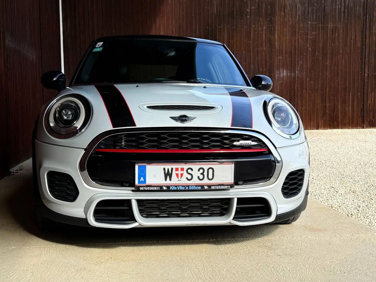 MINI John Cooper Works MINI Hatch John Cooper Works Aut. John Cooper Works Silber - 2