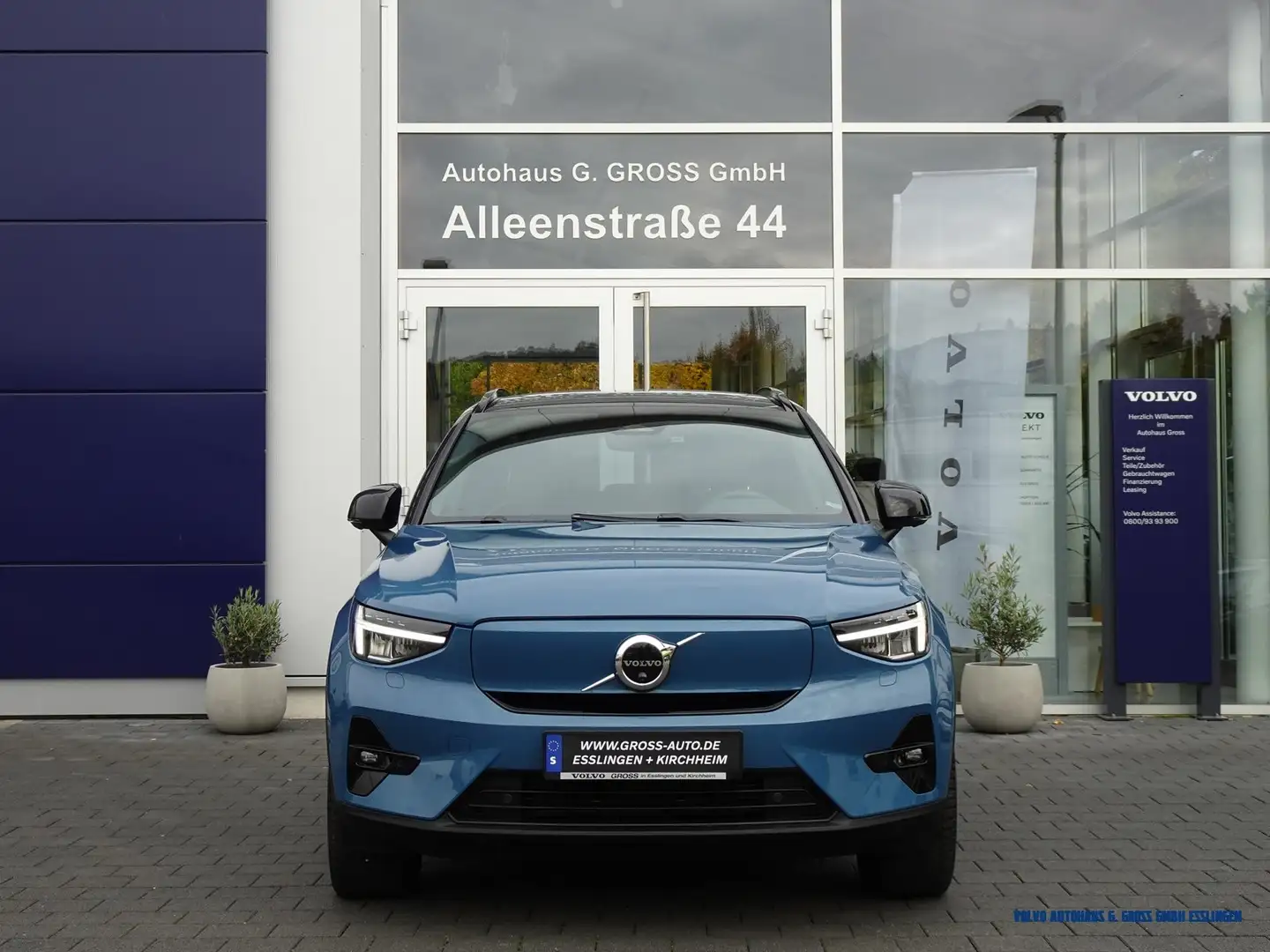 Volvo XC40 AWD Twin Motor Pure Electric Ultimate Azul - 2