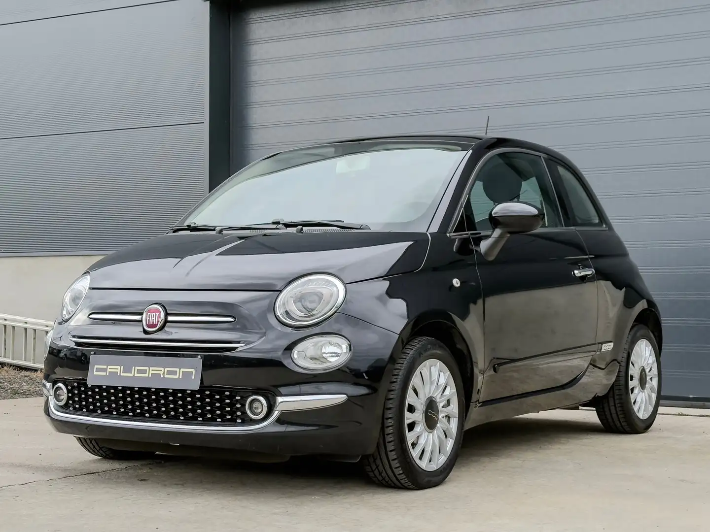 Fiat 500 1.2 Lounge Pano / CarPlay / 75.000 km / Garantie Negro - 1