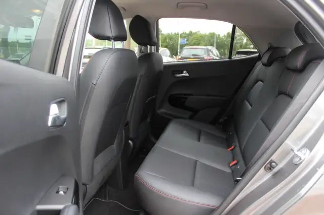 Kia Picanto view 11