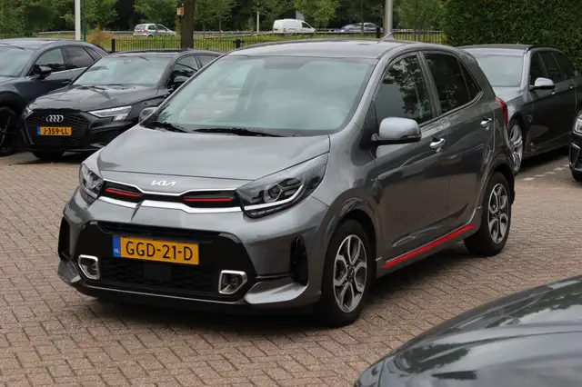 Kia Picanto view 6