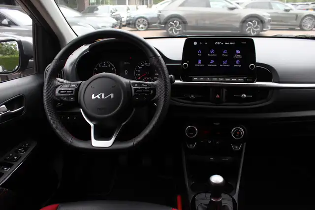 Kia Picanto view 9