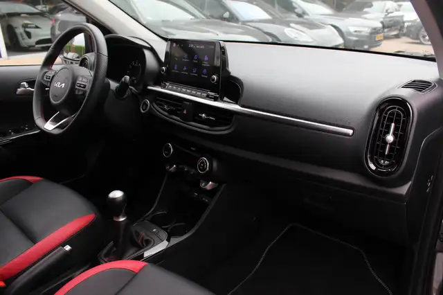 Kia Picanto view 13