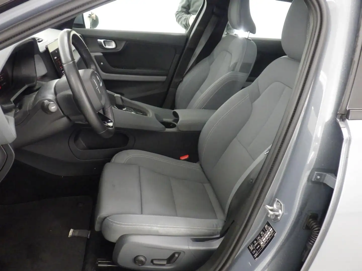 Polestar 2 Long Range Dual Motor 408PK 78kWh 93,3% SoH [ TREK Gris - 2