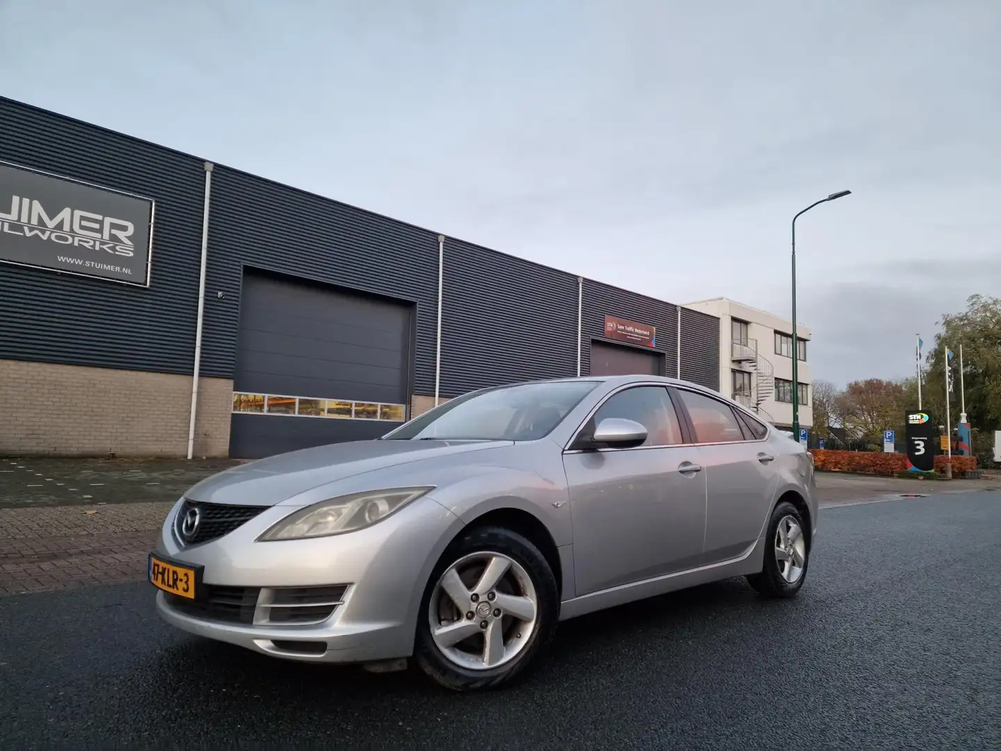 Mazda 6 1.8 Business Grijs - 1