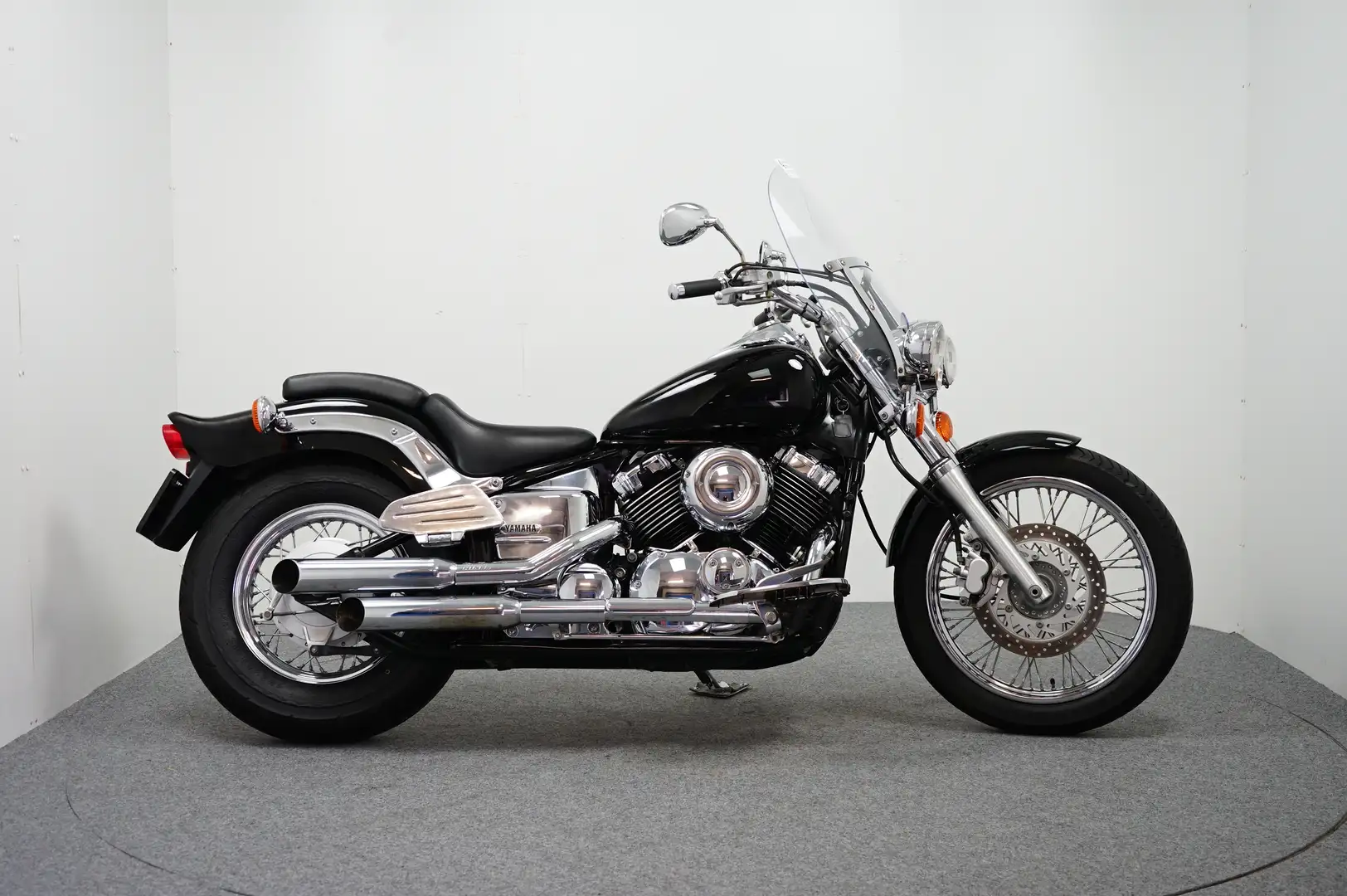 Yamaha XVS 650 A DRAG STAR Czarny - 1