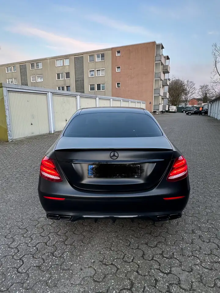 Mercedes-Benz E 250