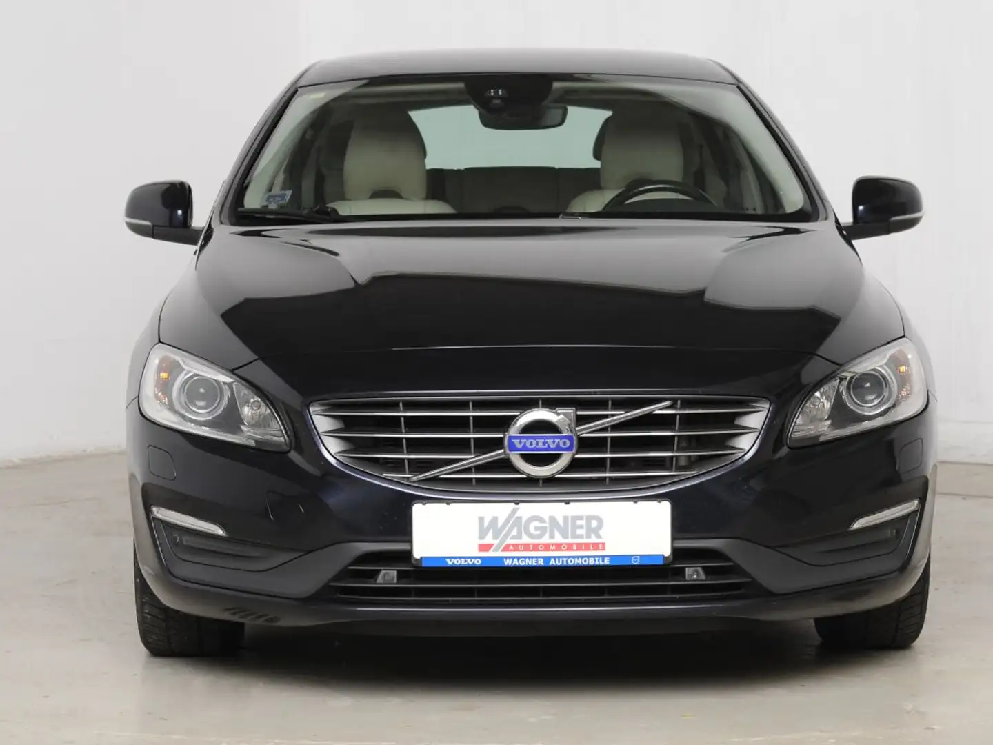Volvo V60 D3 Geartronic Momentum *AHK * Standheizung* Blauw - 2