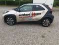 Toyota Aygo X Teamplayer Beige - thumbnail 2