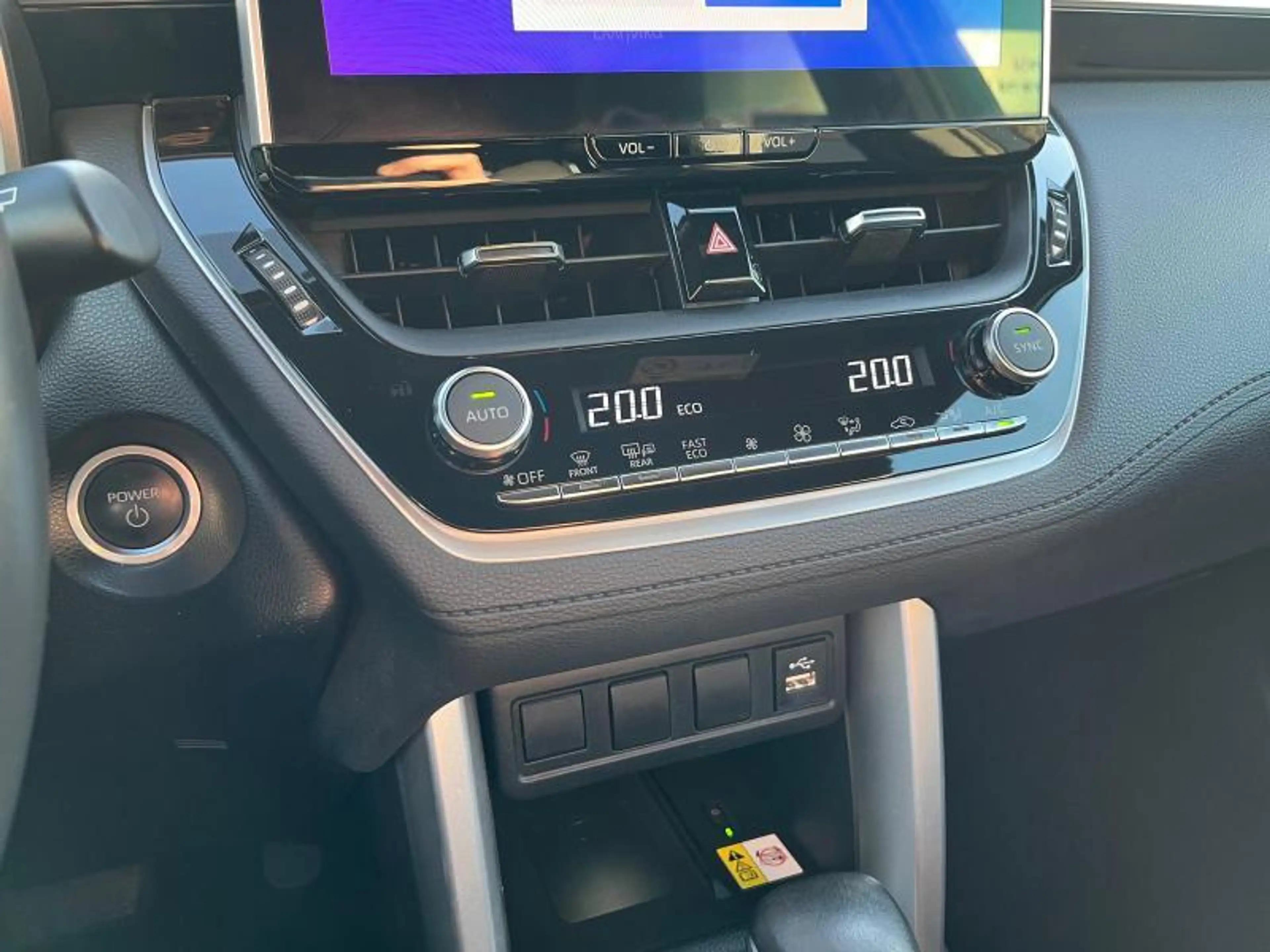 Toyota Corolla Cross 1.8 HYB STYLE — photo 14