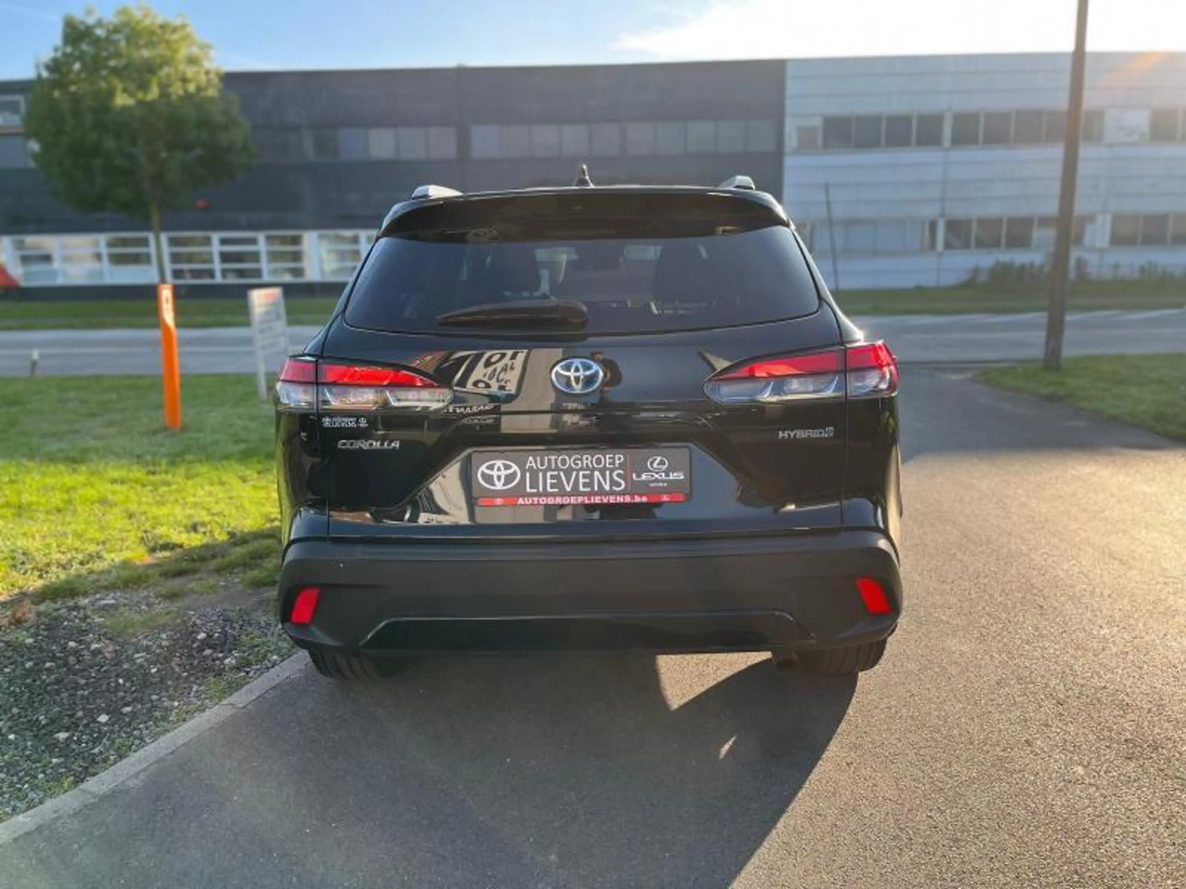 Toyota Corolla Cross 1.8 HYB STYLE — photo 5
