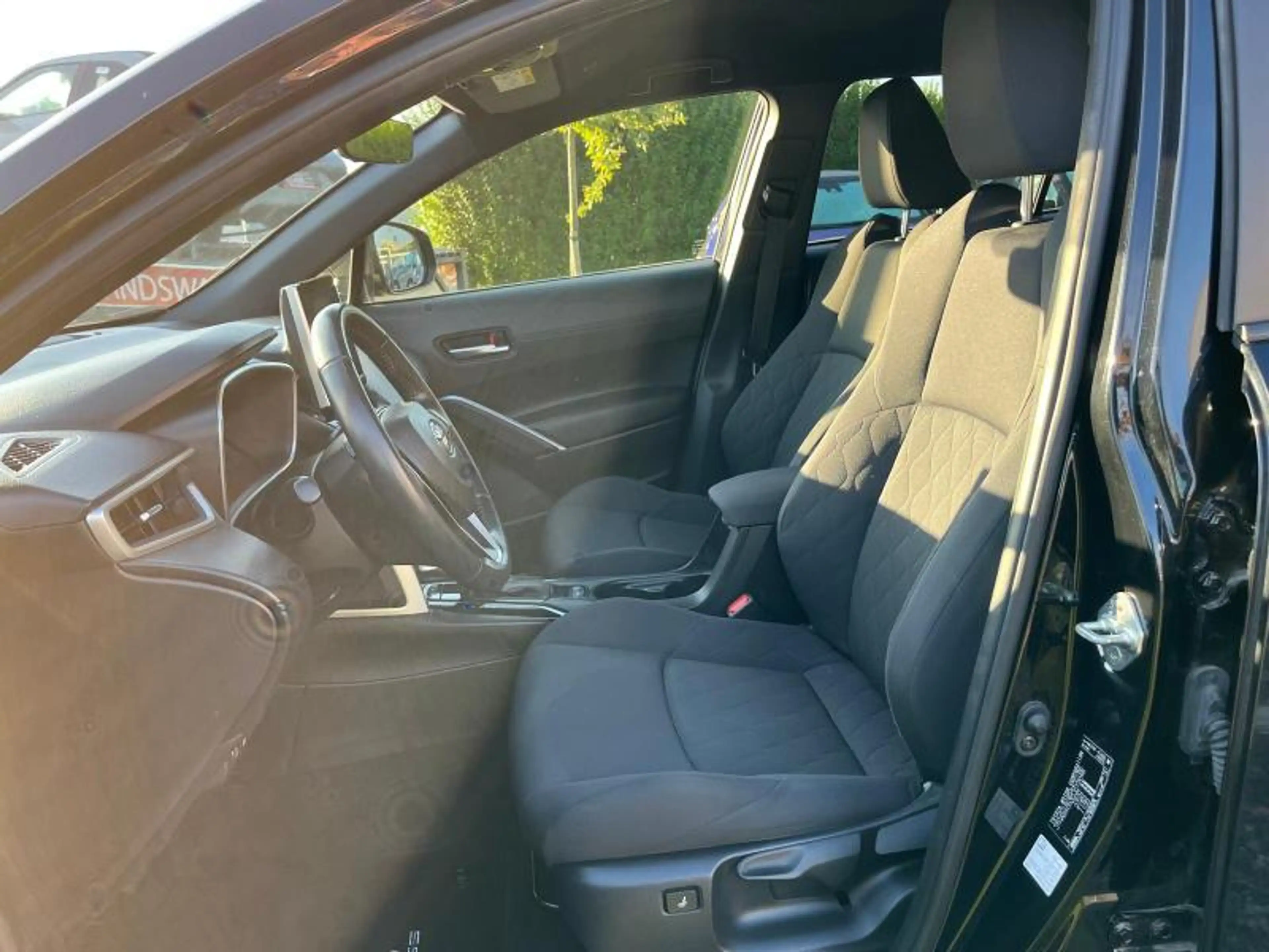 Toyota Corolla Cross 1.8 HYB STYLE — photo 10