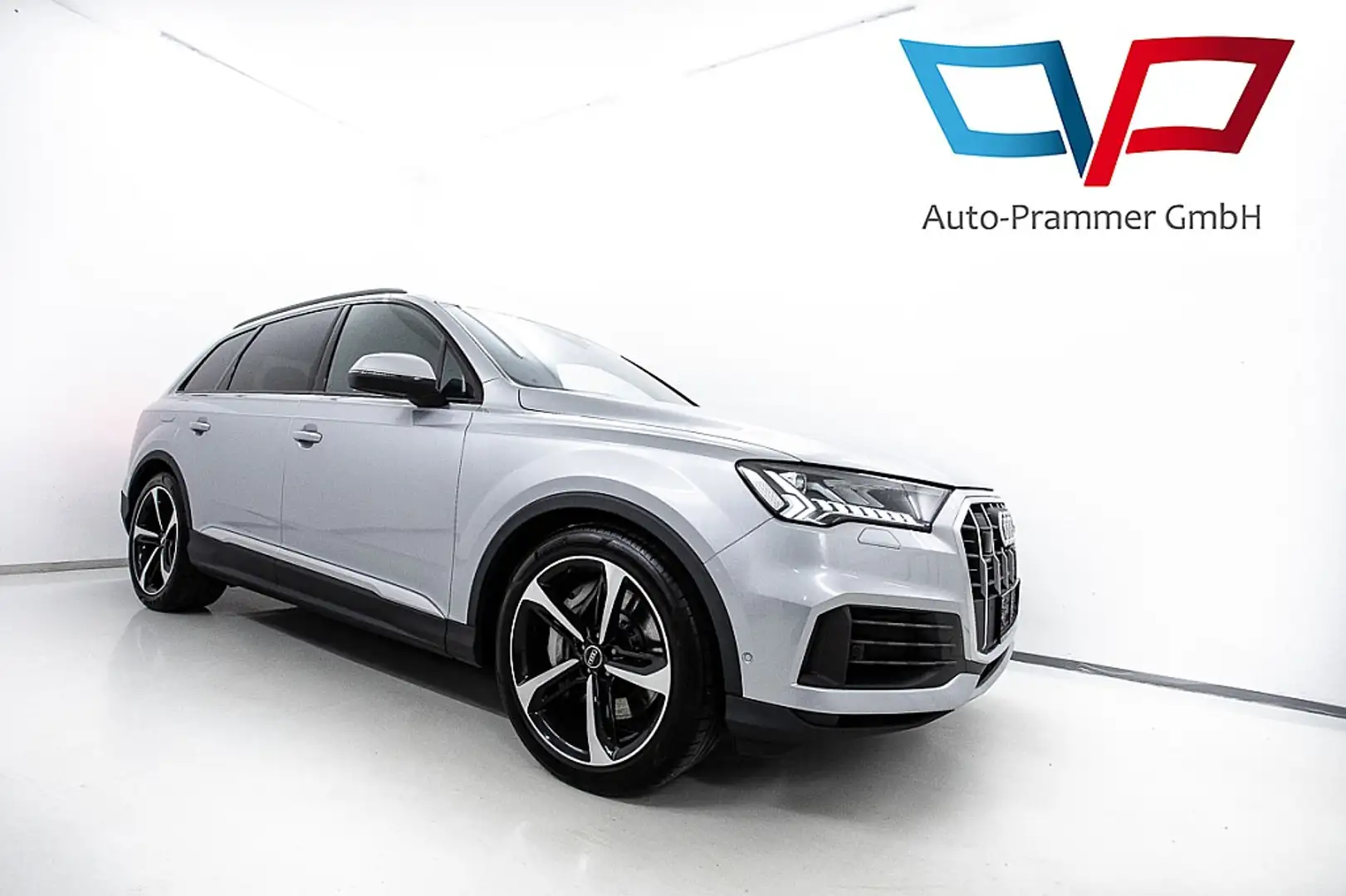 Audi Q7 55 TFSI e PHEV quattro Silber - 1