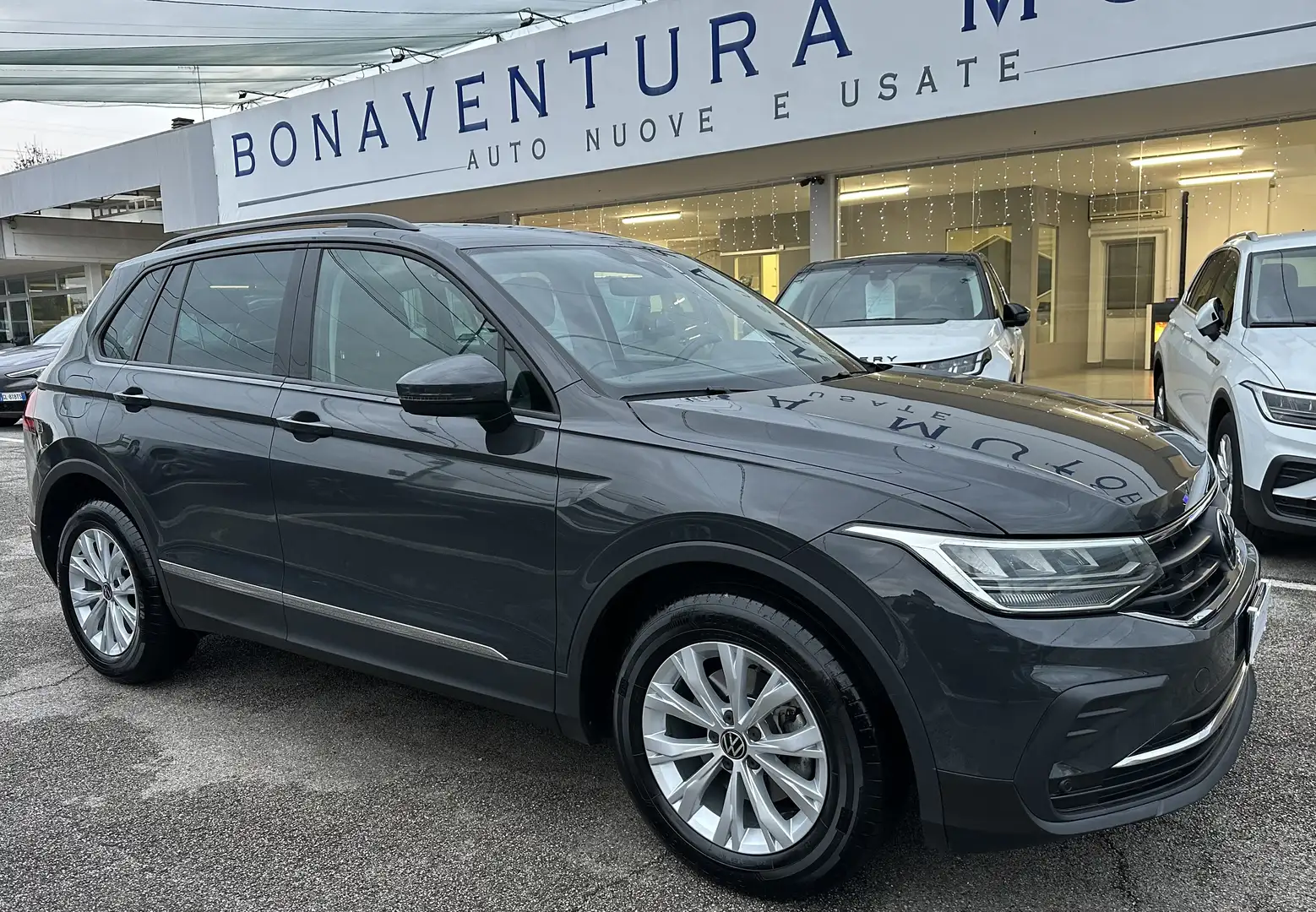 Volkswagen Tiguan 1.5 tsi 130cv “PREZZO REALE SENZA FINANZIAMENTO Grigio - 1