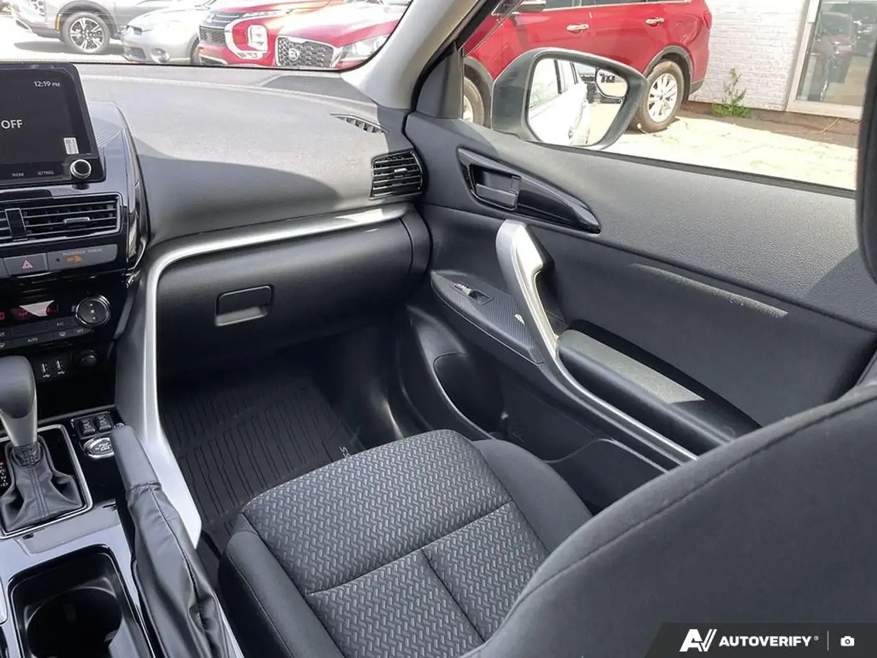 Mitsubishi Eclipse Cross снимка Mitsubishi Eclipse Cross