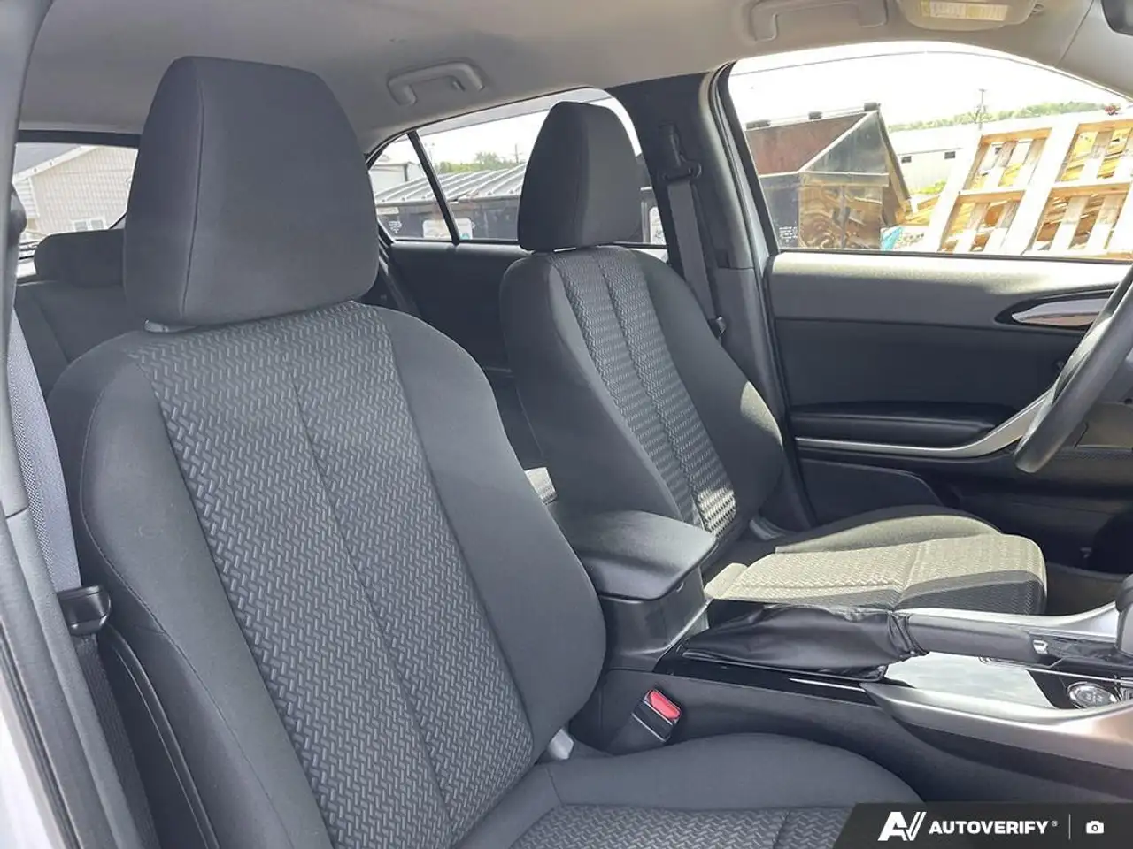 Mitsubishi Eclipse Cross снимка Mitsubishi Eclipse Cross