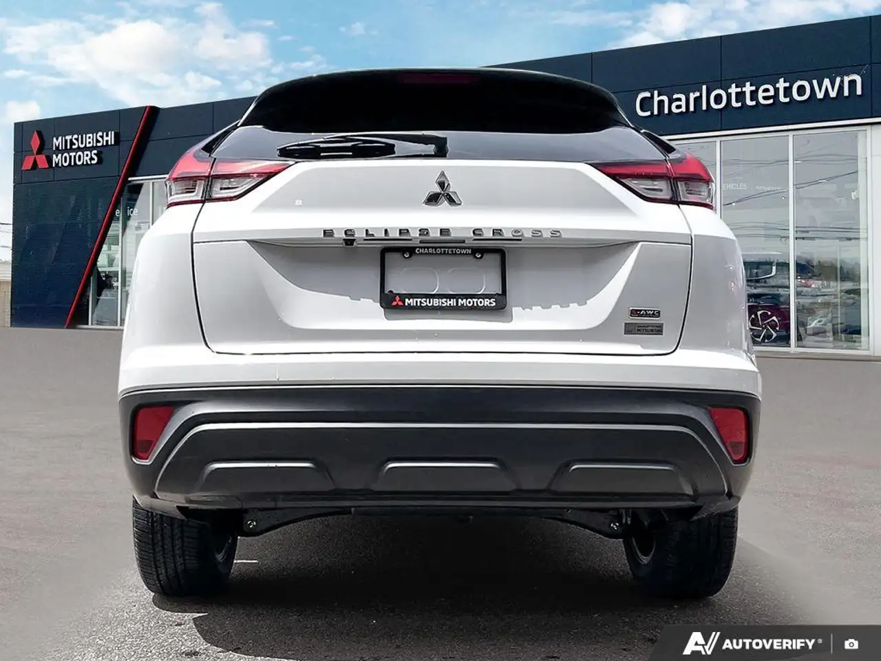 Mitsubishi Eclipse Cross снимка Mitsubishi Eclipse Cross