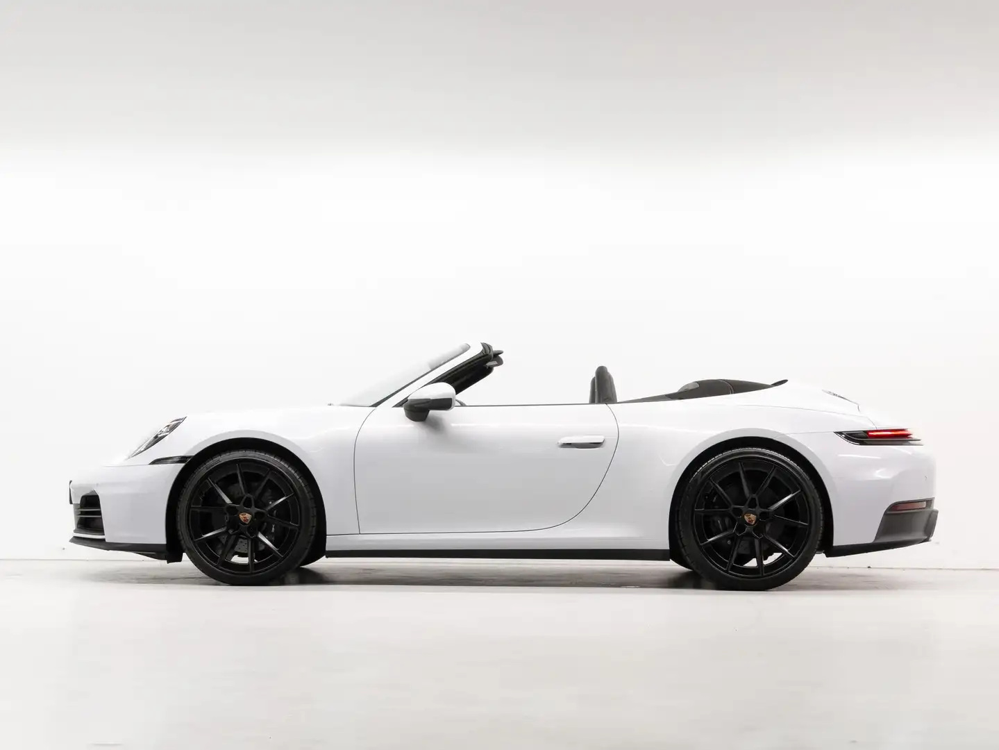 Porsche 992 Carrera Cabriolet Wit - 2