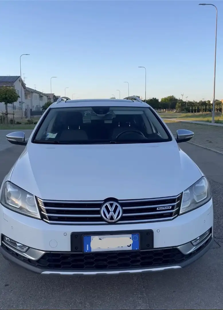 Volkswagen Passat Alltrack Passat VII 2011 Alltrack 2.0 tdi 4motion 177cv dsg Bílá - 1