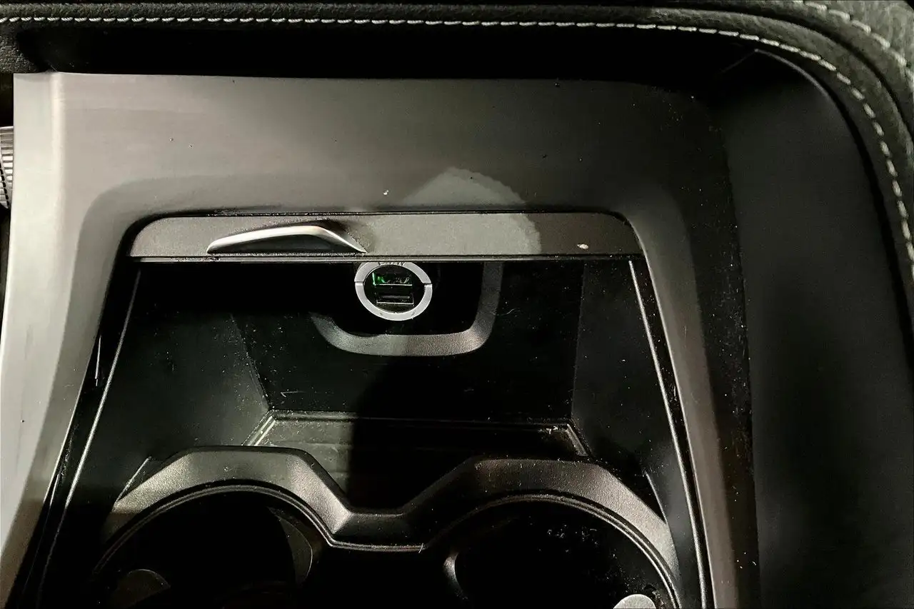 BMW X1 снимка BMW X1